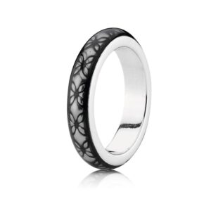 Silver ring with grey enamel